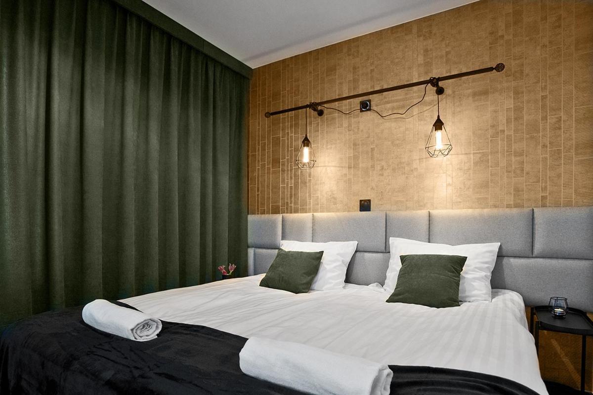 Near Sanktuarium Beautiful View And Free Parking Apartment Krakow Bagian luar foto