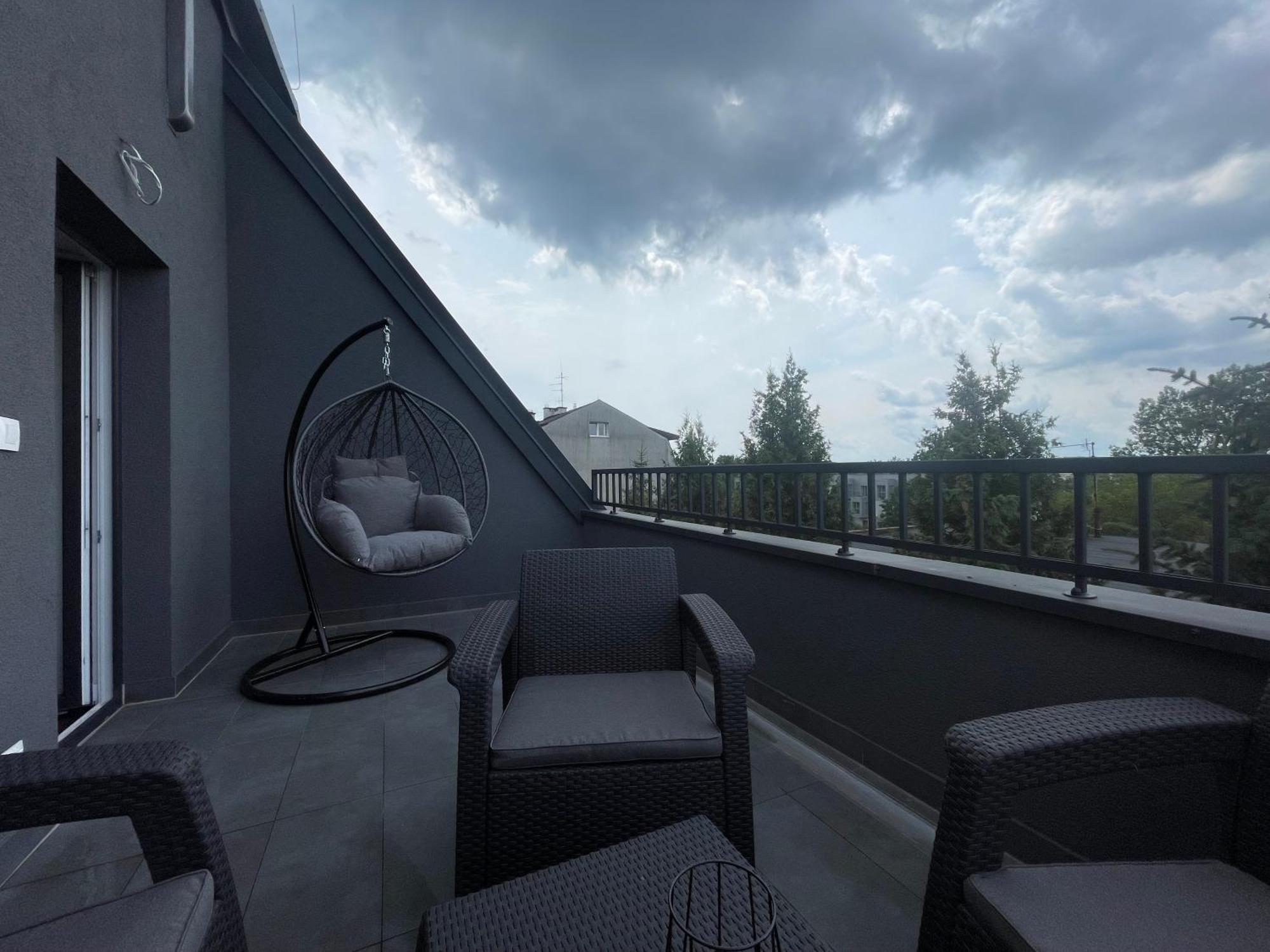 Near Sanktuarium Beautiful View And Free Parking Apartment Krakow Bagian luar foto