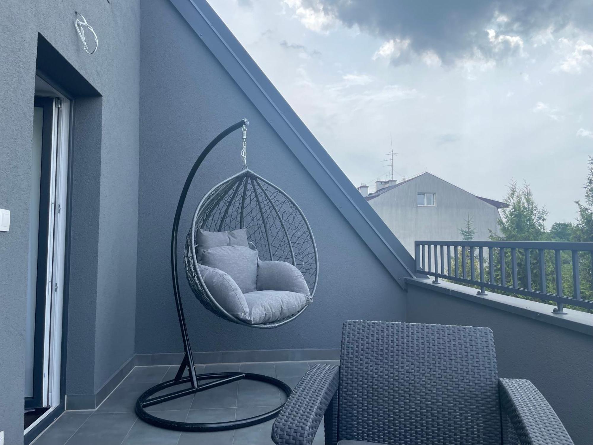 Near Sanktuarium Beautiful View And Free Parking Apartment Krakow Bagian luar foto